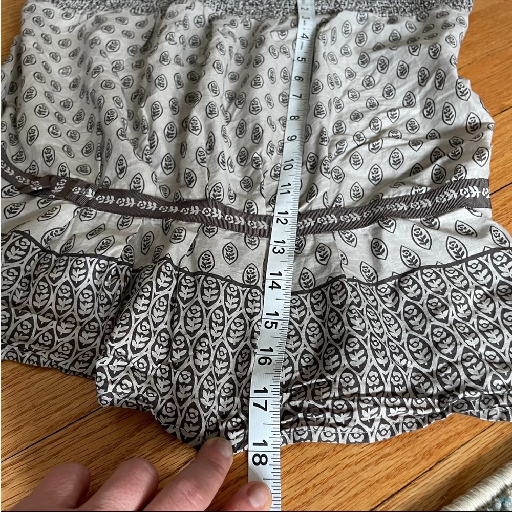 CALVIN KLEIN Women’s Gray Adjustable Strap Top. Size M - Picture 12 of 12